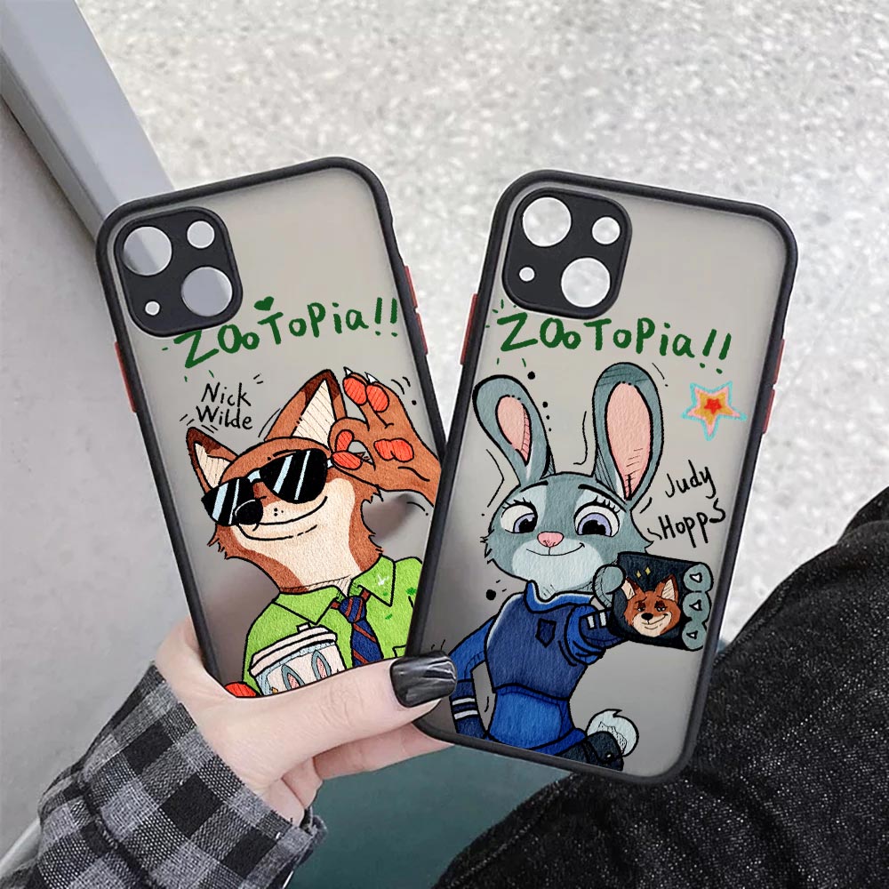 Coque translucide mate Disney  - Apple Iphone 16 avis et prix